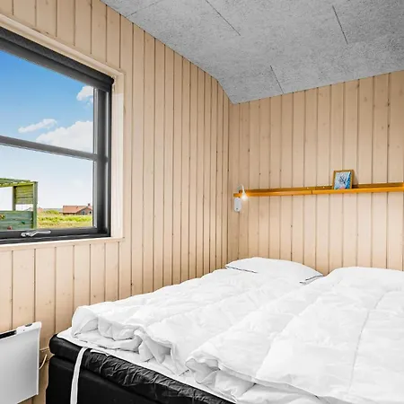 Drommer I Om En Ferie Taet Pa Vesterhavets Brus Og Brede Sandstrande Sj296